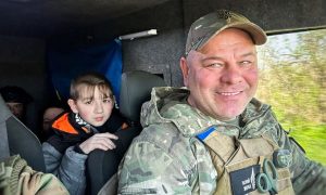 На Донеччині триває евакуація дітей з зони ведення бойових дій