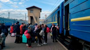Стартувала евакуація мешканців Донеччини до Житомирщини: що пропонують та як скористатися