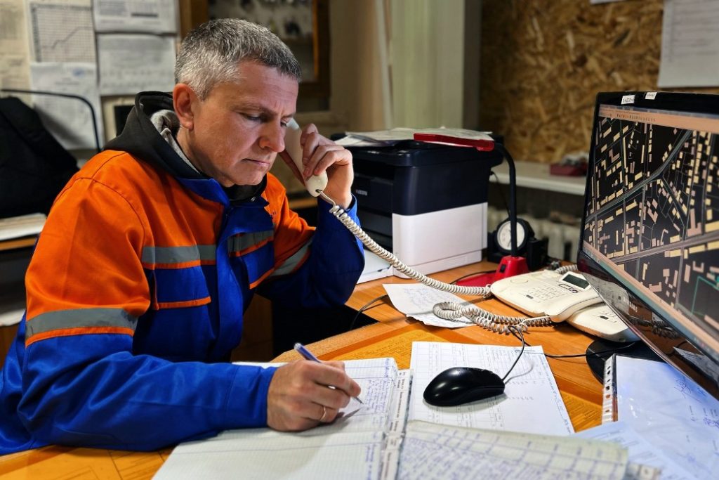 Аварійники Донецькоблгазу героїчно працюють і вдень, і вночі заради безпечного газопостачання