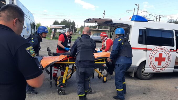 Люди, що допомагають. Рятувальник з Лиману, який евакуйовував місцевих мешканців