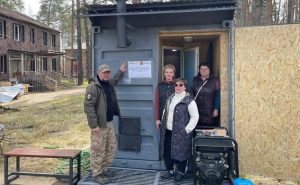 У Святогірську встановили санітарний модуль, який можна пересувати (фото)