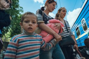 Евакуація триває: На Донеччині продовжують рятувати дітей