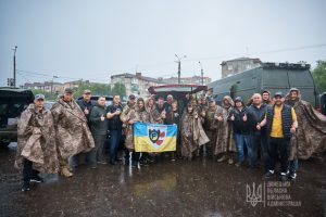 Автівки, дрони, генератори, продукти: Донеччина та її захисники отримали чергову допомогу