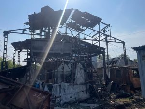 Росіяни обстрілами зруйнували житло, лікарню й господарчі споруди в населених пунктах Донеччини за ніч, є загиблий і поранені – Кириленко