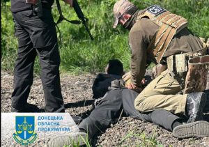 Уточнювали окупантам дані для нанесення ракетних ударів по місцях дислокації ЗСУ – підозрюються двоє мешканців Краматорська