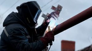 Фахівці Донецькоблгазу виконують ремонтні та відновлювальні роботи під ворожими кулями