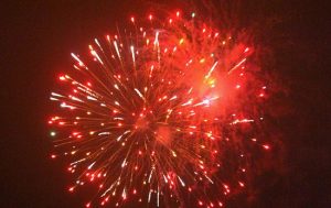 В Україні заборонили салюти, феєрверки та нічний шум: президент підписав закон