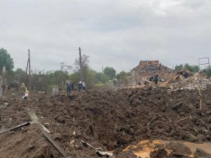 Кадри порятунку людей з-під завалів у Краматорську. Відео