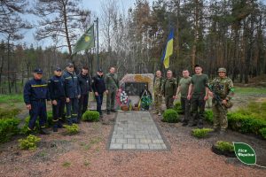 Лісівники Донеччини згадують героїв