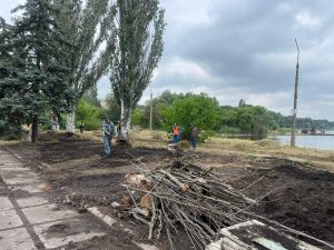 На Словкурорті стартувало масштабне прибирання