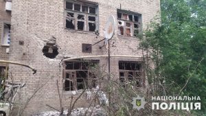 Четверо загиблих, поранені діти – на Донеччині поліцейські документують наслідки російських атак