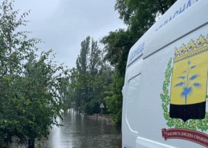 Релоковані з Донеччини мобільні лабораторії направили до Херсону для моніторингу якості води та повітря