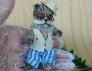 Переселенка зі Слов’янська навчає в Італії декупажу, Петриківського розпису та створенню іграшок з вати