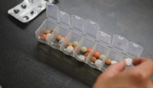 Чи можна пити прострочені таблетки: пояснює експерт