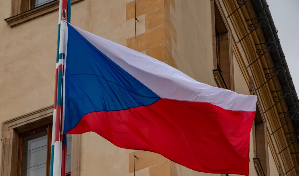 Чехія пообіцяла більше військової допомоги для України ДОП