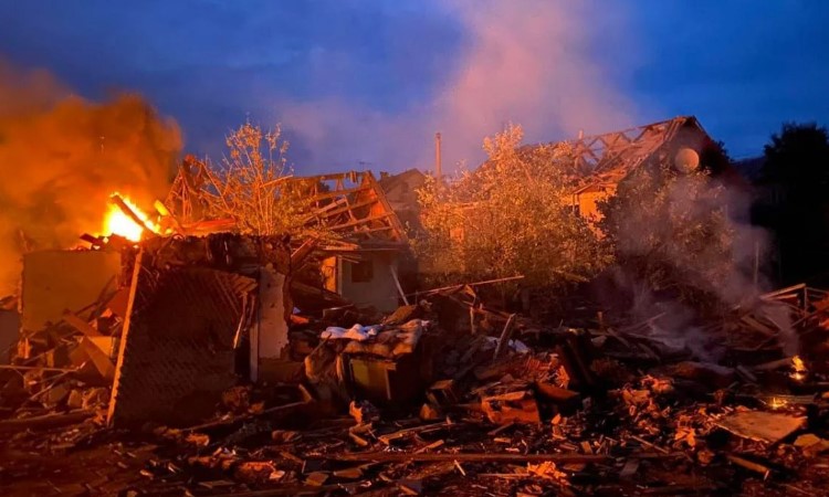 Ракетна атака росіян: на Житомирщині зруйновано будинки, є загиблий і поранені