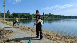У Слов’янську безробітні прибирають місто