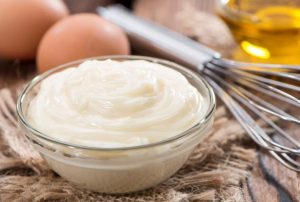 Як зробити домашній майонез: 5 кращих рецептів