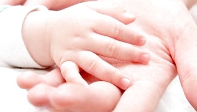 Народжуваність в Україні за час великої війни впала майже на третину