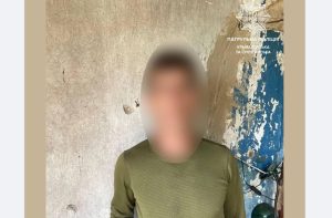 Патрульні виявили чоловіка, який перебував у розшуку