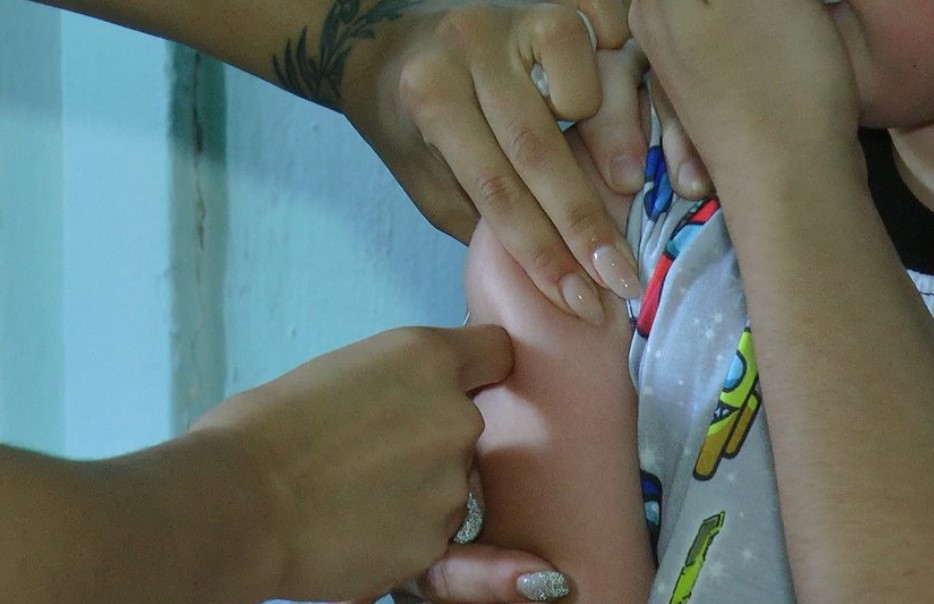 “Ми дуже відповідально ставимося до всіх щеплень”. Як проходить кампанія з вакцинації дітей від кору на Донеччині