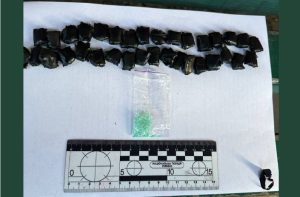 Слідчі Краматорська повідомили про підозру місцевій мешканці за збут наркотичних речовин