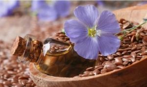 Як потрібно пити лляну олію, щоб схуднути – дієтолог розвінчала популярний міф