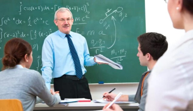 Міносвіти рекомендує ВНЗ та коледжам з 1 вересня перейти на очне навчання