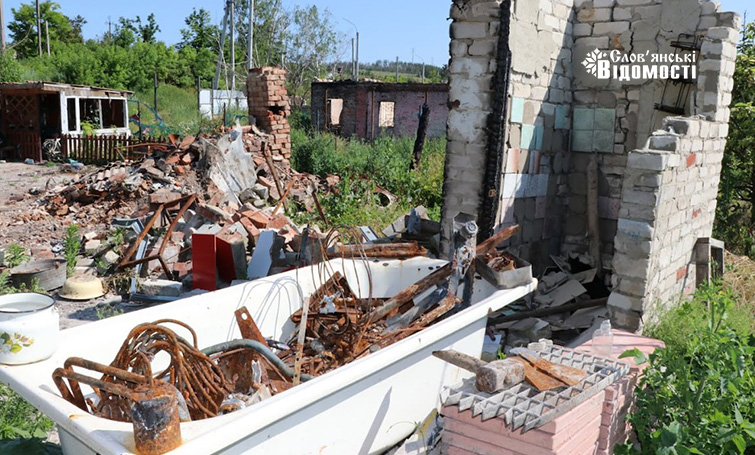 «Життя на паузі» та суцільне руйнування. Фоторепортаж з Богородичного