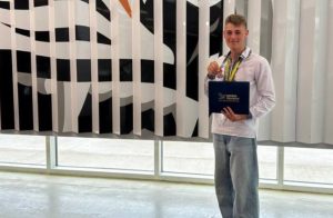 Учень зі Слов’янська став срібним призером Олімпіади геніїв у США