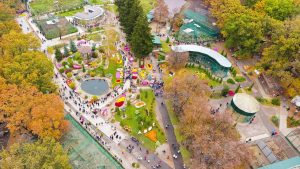 Фельдман Екопарк розпочав підготовку до проведення Балу Хризантем