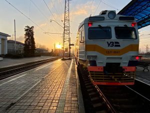 Жителі Донеччини просять запустити електричку Слов’янськ – Дніпро – Слов’янськ (лист)