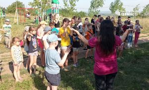 Дітям – емоції, дорослим – допомогу. До Слов’янська приїздили капелани та волонтери