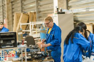 Бізнес в умовах війни: підприємці можуть отримати до € 10 тисяч на розвиток діяльності