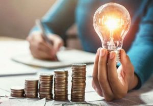 “Економний” тариф на електроенергію: українці можуть платити 1,32 гривні замість 2,64 – як оформити