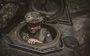 Україна отримає від США “уранові снаряди”: що це і чому їх бояться росіяни