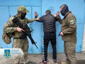 14 років за ґратами – засуджено чоловіка, який інформував танкіста «днр» про позиції ЗСУ і Нацполіції у деокупованому Лимані