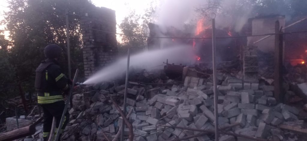 Протягом минулої доби рятувальникиДонеччини залучались до ліквідації 13 пожеж на території області