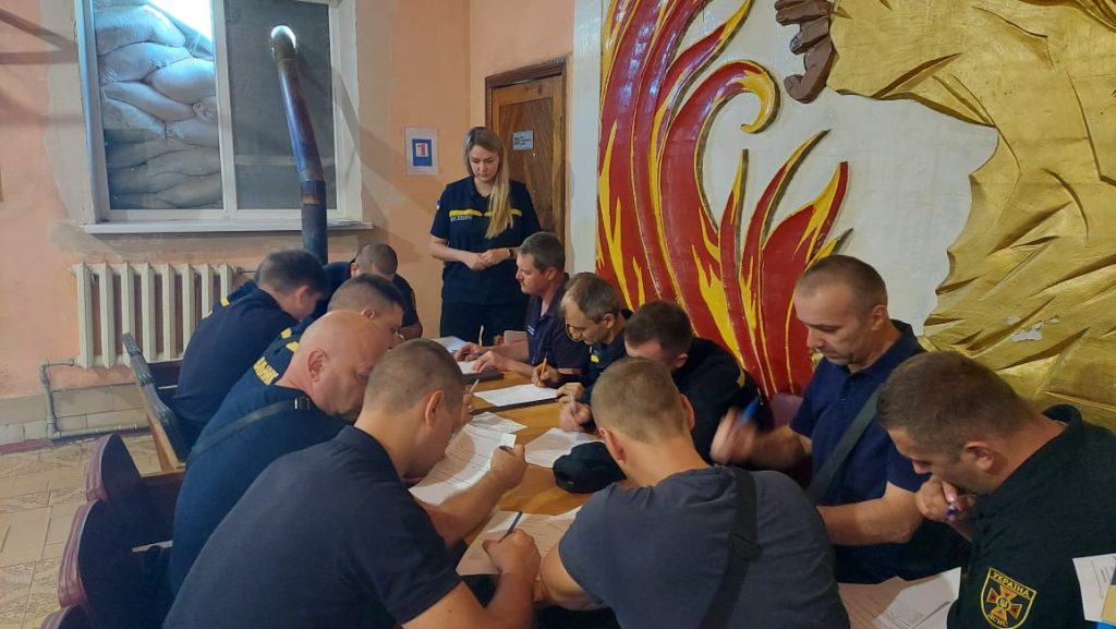 Психологи Головного управління вивчали морально-психологічний клімат у пожежно-рятувальних підрозділах міста Добропілля, Слов’янська, Дружківки та Краматорська