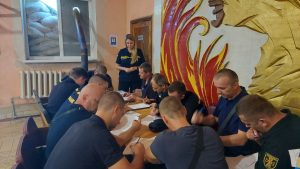 Психологи Головного управління вивчали морально-психологічний клімат у пожежно-рятувальних підрозділах міста Добропілля, Слов’янська, Дружківки та Краматорська