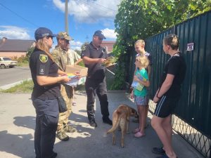 Ювенальні поліцейські підтримують родини з дітьми у Лиманській громаді