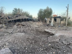 Словʼянськ зазнав чергового обстрілу: зруйновано будівлю автостанції, постраждали ринок та кафе