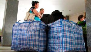 Що робити, щоб не призупинили виплати ВПО у разі відсутності особи під час перевірки місця проживання