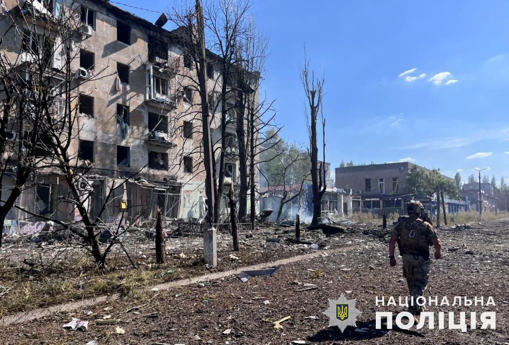 Поліцейські Донеччини задокументували 12 порушень законів і звичаїв війни з боку росії