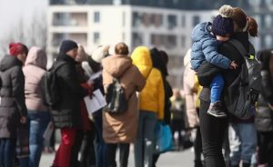 Понад 3 млн українців можуть назавжди залишитись за кордоном, – Центр економічної стратегії