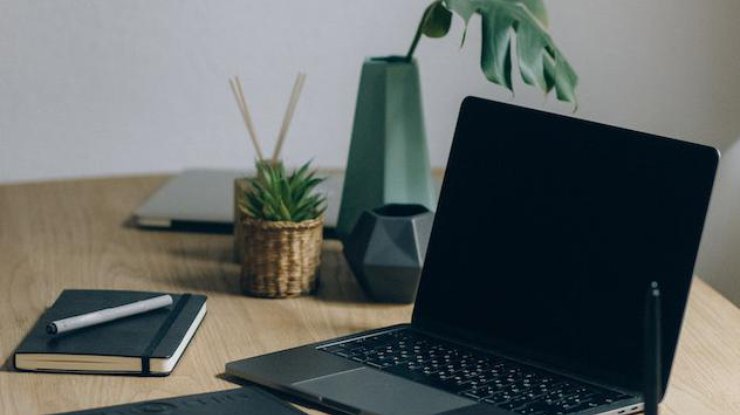 Школярі можуть отримати ноутбук: подробиці