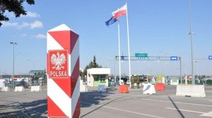 Українським депутатам і чиновникам заборонили поїздки до Польщі