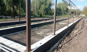 У Шовковичному будуються «зимові» вольєри для тварин