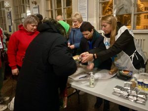Черговий потяг з евакуйованими мешканцями Донеччини прибув до Бердичева