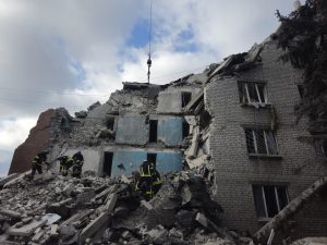 Поліція документує наслідки ракетного удару по Слов’янську